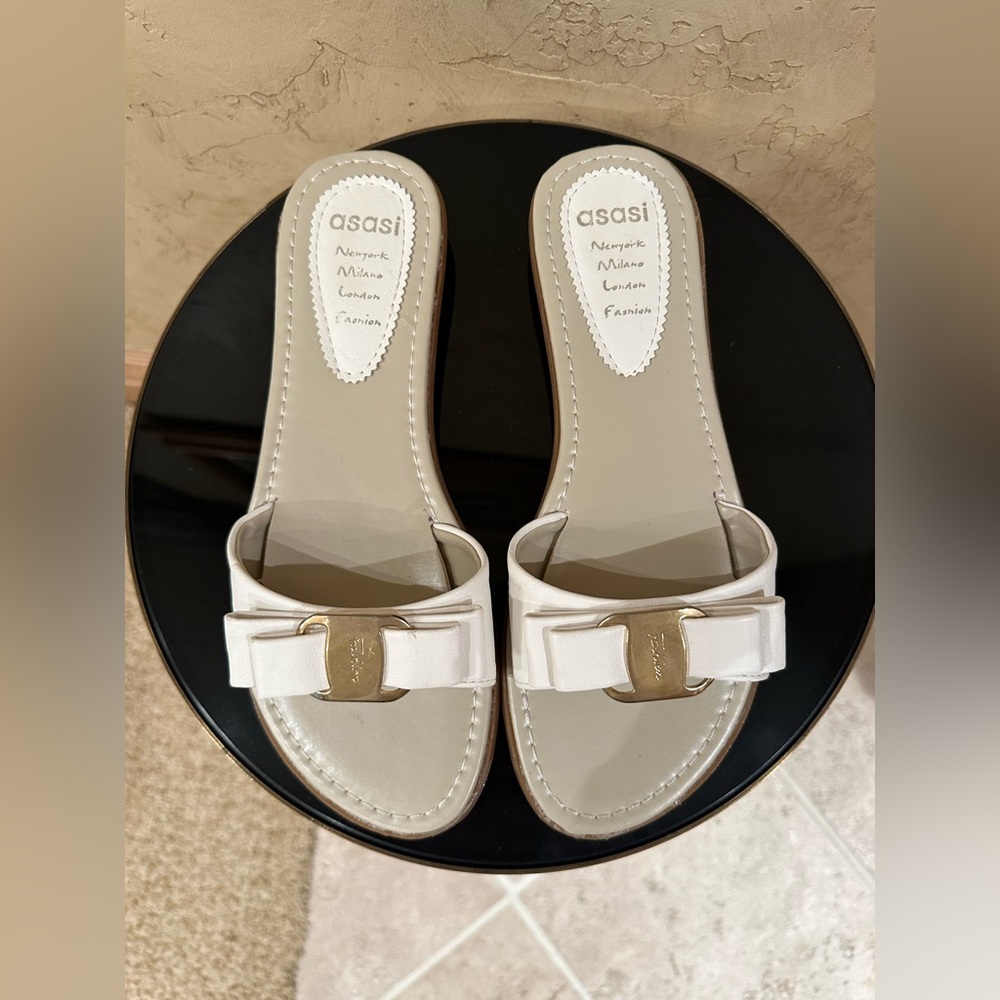 Asasi Women's White Flat Slip On Sandals with Gold Accent